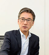 山田 直正 氏