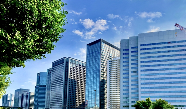 労働生産性を高める取り組みとは？　政府が中堅企業成長ビジョンを策定